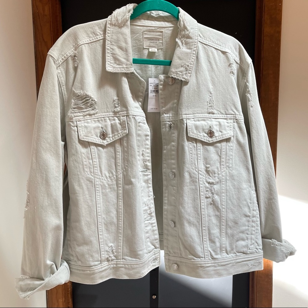 NWT American Eagle distressed denim jacket- XL